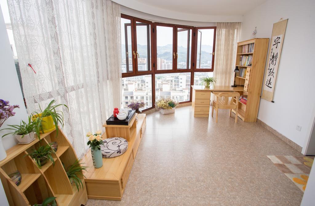 Midsummer Homestay Zhangjiajie Exterior photo